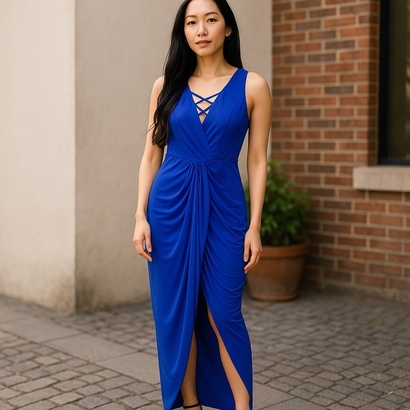 Miss Avenue Blue Sheath Maxi Dress with V-Neck and Slit - Picture 2 of 4
